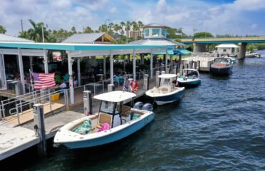 The Cove Waterfront Restaurant and Tiki Bar